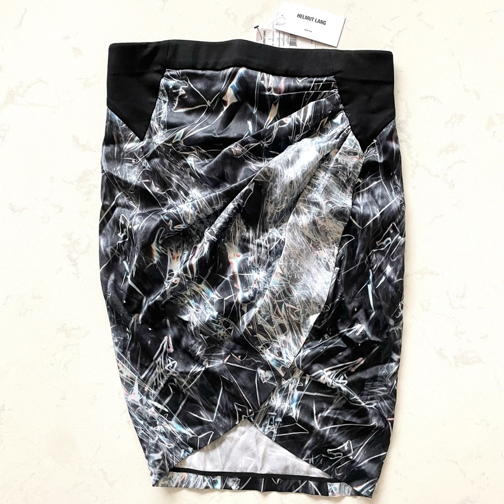Helmut Lang silk, knee length skirt, size 4, new with tags
